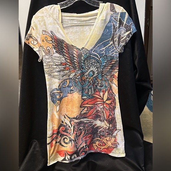 Tops - Embellished V-Neck Graphic Hoodie Tee